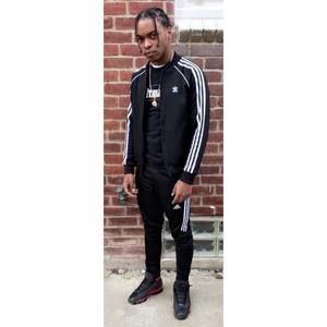 Meet your Posher, Bruce